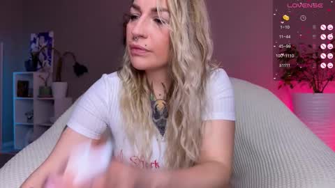 Tanya acid       online show from November 16, 2025, 2:50 am