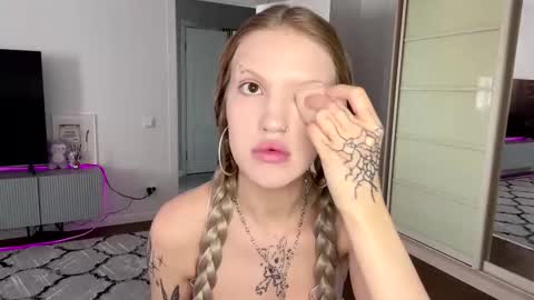 Alisa online show from February 4, 2026, 11:05 am