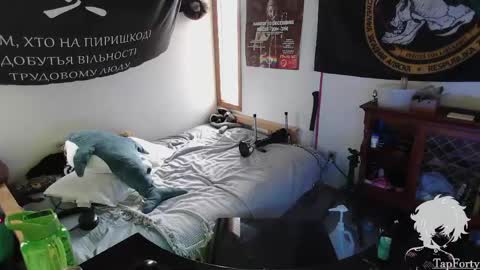 tap_forty online show from April 22, 2026, 11:28 pm