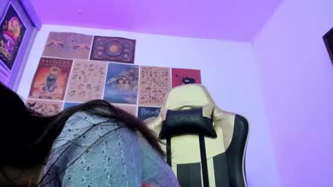    online show from January 4, 2025, 7:34 pm