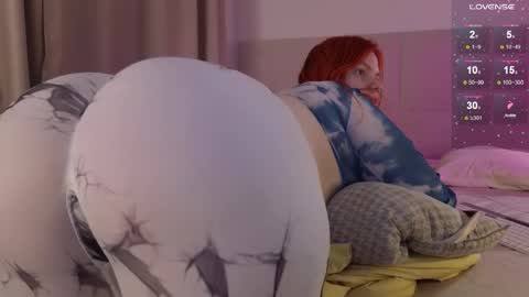 Snapshot of tara_renn chatting on October 8, 2025, 8:28 pm tara_renn online show from October 8, 2025, 8:28 pm