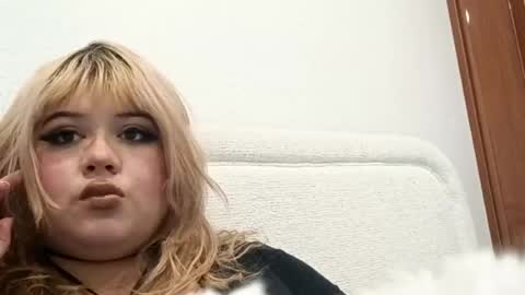 Tara Esa online show from May 21, 2026, 2:40 am