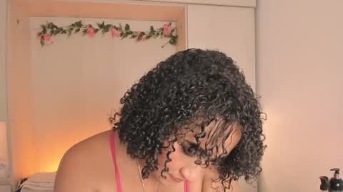  T A R A  online show from September 30, 2025, 4:39 am