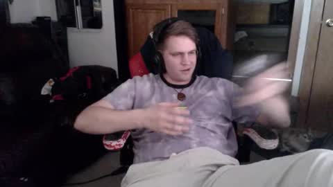 tarus333 online show from March 5, 2026, 4:52 am