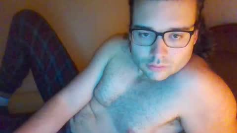 Snapshot of tarzanwild68 chatting on December 10, 2024, 1:54 am TarzanWild68 online show from December 10, 2024, 1:54 am