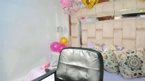 Snapshot of tashi_cute7 chatting on July 30, 2026, 3:22 pm Tashi online show from July 30, 2026, 3:22 pm