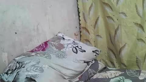 roxy online show from September 22, 2025, 1:02 pm