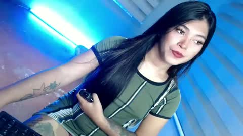 Snapshot of tasteofinnocent69 chatting on January 24, 2025, 8:44 am online show from January 24, 2025, 8:44 am