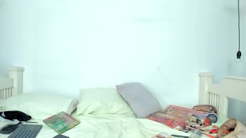 tasty_alan_ online show from October 31, 2025, 8:54 pm