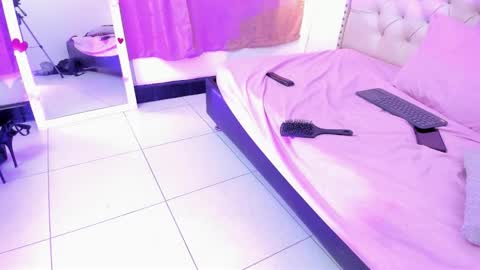 tasty_alan_ online show from November 5, 2025, 11:05 pm