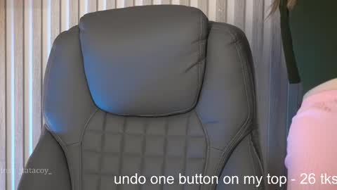 Snapshot of tatacoy chatting on February 25, 2025, 6:03 am TataCoy online show from February 25, 2025, 6:03 am