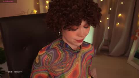 Snapshot of tatacoy chatting on November 30, 2025, 3:27 pm TataCoy online show from November 30, 2025, 3:27 pm