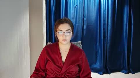 Snapshot of tatamiisweet chatting on July 15, 2026, 7:35 am Tata online show from July 15, 2026, 7:35 am