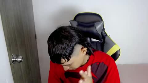 T A T A N online show from November 6, 2025, 8:10 pm