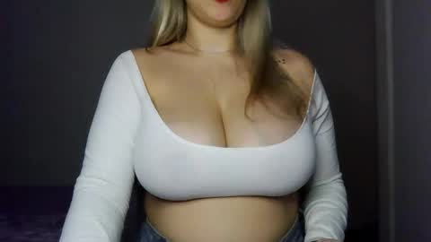 tateisblonde online show from February 14, 2026, 1:52 pm