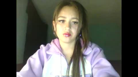 Snapshot of tati672985 chatting on October 15, 2025, 7:41 am Tatti online show from October 15, 2025, 7:41 am