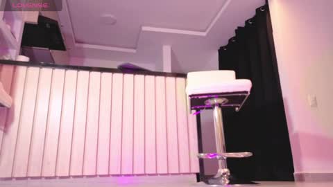 tatiana1004 online show from April 11, 2026, 3:44 am