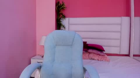 tatiana_arboleda online show from April 27, 2026, 3:48 am