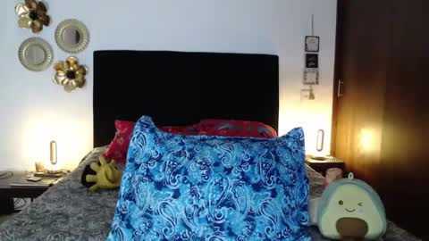 tatiana_monteros online show from October 27, 2025, 4:16 am