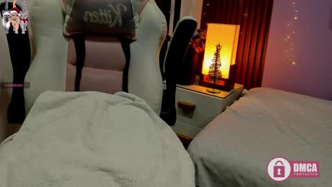 i am tatiana  online show from November 24, 2025, 12:27 pm