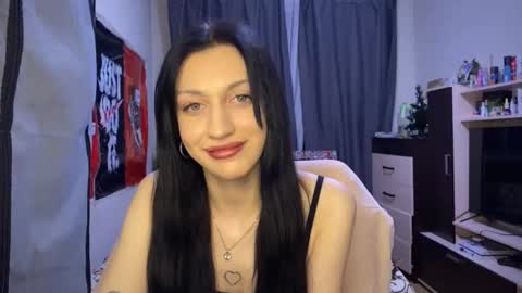 tatika_williams online show from December 17, 2025, 4:24 pm