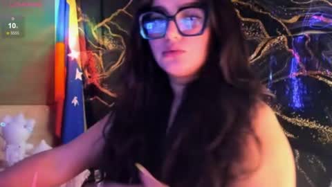 Tatiss online show from July 7, 2026, 10:14 pm
