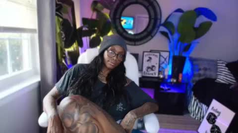 Snapshot of tatted_vixen chatting on January 5, 2025, 9:14 pm Tatted Queen online show from January 5, 2025, 9:14 pm