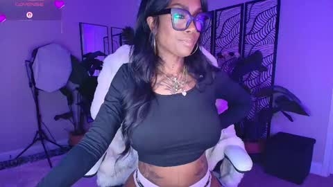 Snapshot of tatted_vixen chatting on May 26, 2026, 7:43 pm Tatted Queen online show from May 26, 2026, 7:43 pm
