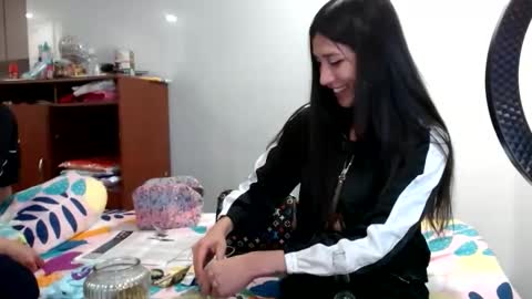 Snapshot of tatto_smoke_couple chatting on December 22, 2025, 4:31 am tatto_smoke_couple online show from December 22, 2025, 4:31 am