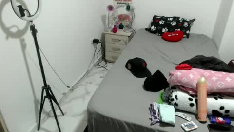Snapshot of tatto_smoke_couple chatting on July 12, 2026, 5:09 am tatto_smoke_couple online show from July 12, 2026, 5:09 am