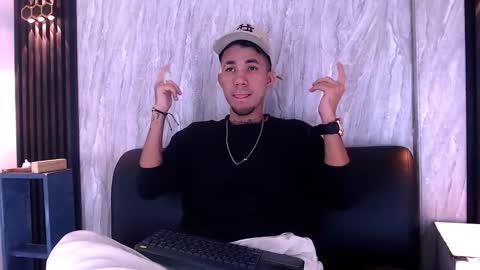 Snapshot of tattoo22_ chatting on November 20, 2025, 12:05 pm Tattoo online show from November 20, 2025, 12:05 pm