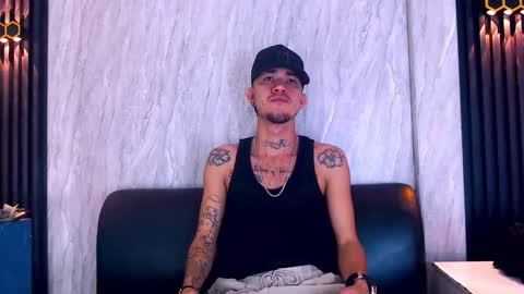 Snapshot of tattoo22_ chatting on November 27, 2025, 12:29 pm Tattoo online show from November 27, 2025, 12:29 pm