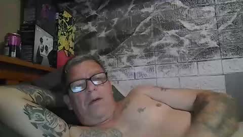 Snapshot of tatts4tits chatting on June 1, 2026, 1:07 am dave online show from June 1, 2026, 1:07 am