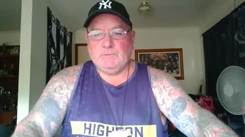 tattzsexy online show from March 8, 2026, 5:44 am