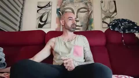 Tatuado20cm online show from April 6, 2026, 5:19 am