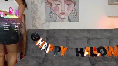 Taty Miller online show from October 13, 2025, 8:20 pm