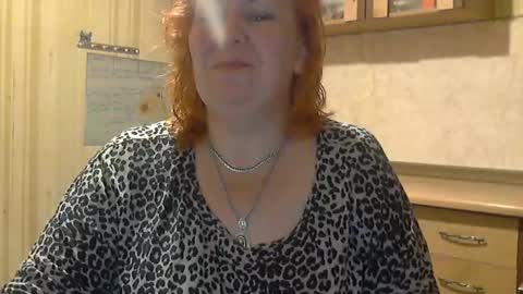 tatyanka_ online show from September 19, 2025, 1:51 am