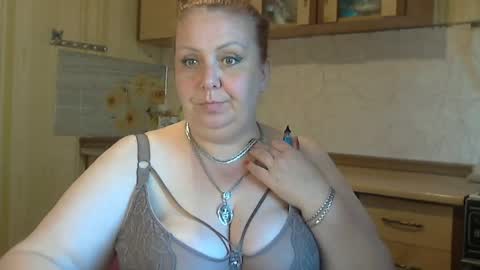 tatyanka_ online show from June 5, 2026, 8:42 am