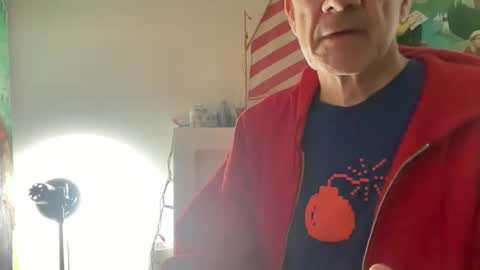 tauromolo online show from February 11, 2025, 7:44 am