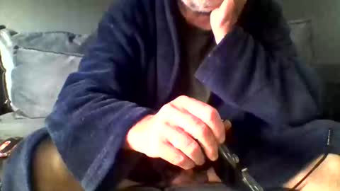 taxi910662 online show from October 3, 2025, 9:28 am