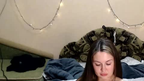 Taya online show from March 24, 2026, 2:33 pm