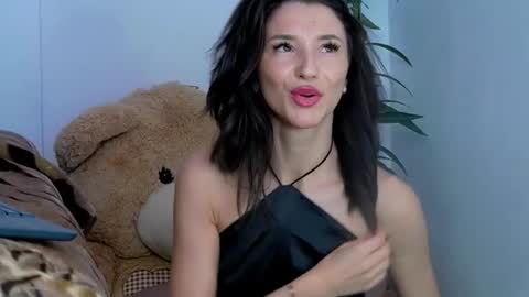 TayaKayan online show from December 5, 2024, 6:21 am