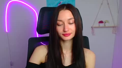 Taya online show from April 15, 2026, 5:47 am