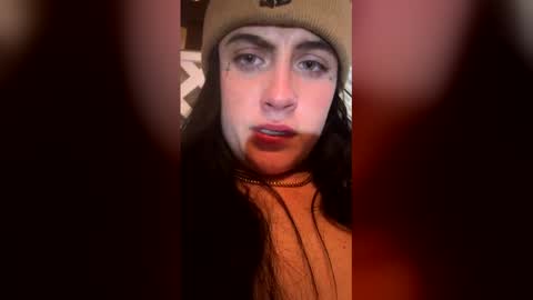 badgirltay online show from December 22, 2025, 6:54 am