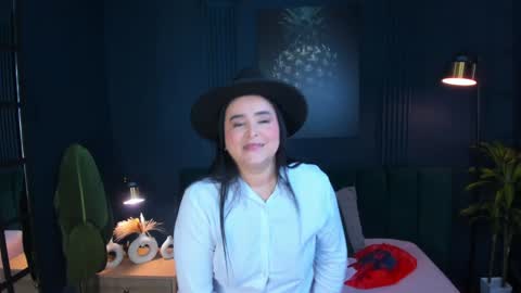 Taylor Bennet online show from January 25, 2025, 12:05 pm