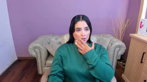 Taylor Bennet online show from November 27, 2025, 11:34 am