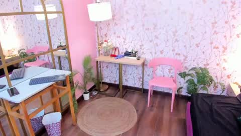 Taylor Bennet online show from April 20, 2026, 11:35 am