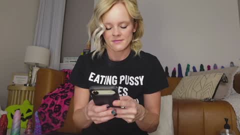 Taylor --  online show from October 24, 2025, 10:11 am