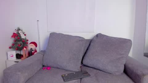 Taylor  online show from December 29, 2024, 4:38 am