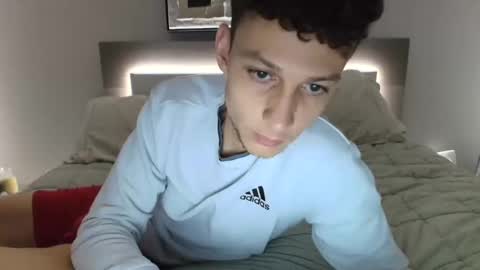 Snapshot of taylorcamz chatting on September 12, 2025, 4:12 am taylorcamz online show from September 12, 2025, 4:12 am